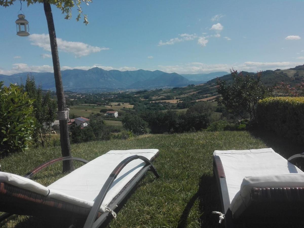 Villa Santoro Ai Tre Ulivi Con Piscina Privata Caiazzo ภายนอก รูปภาพ