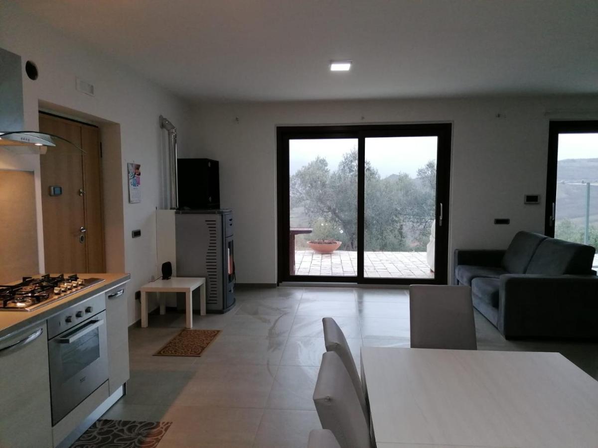 Villa Santoro Ai Tre Ulivi Con Piscina Privata Caiazzo ภายนอก รูปภาพ