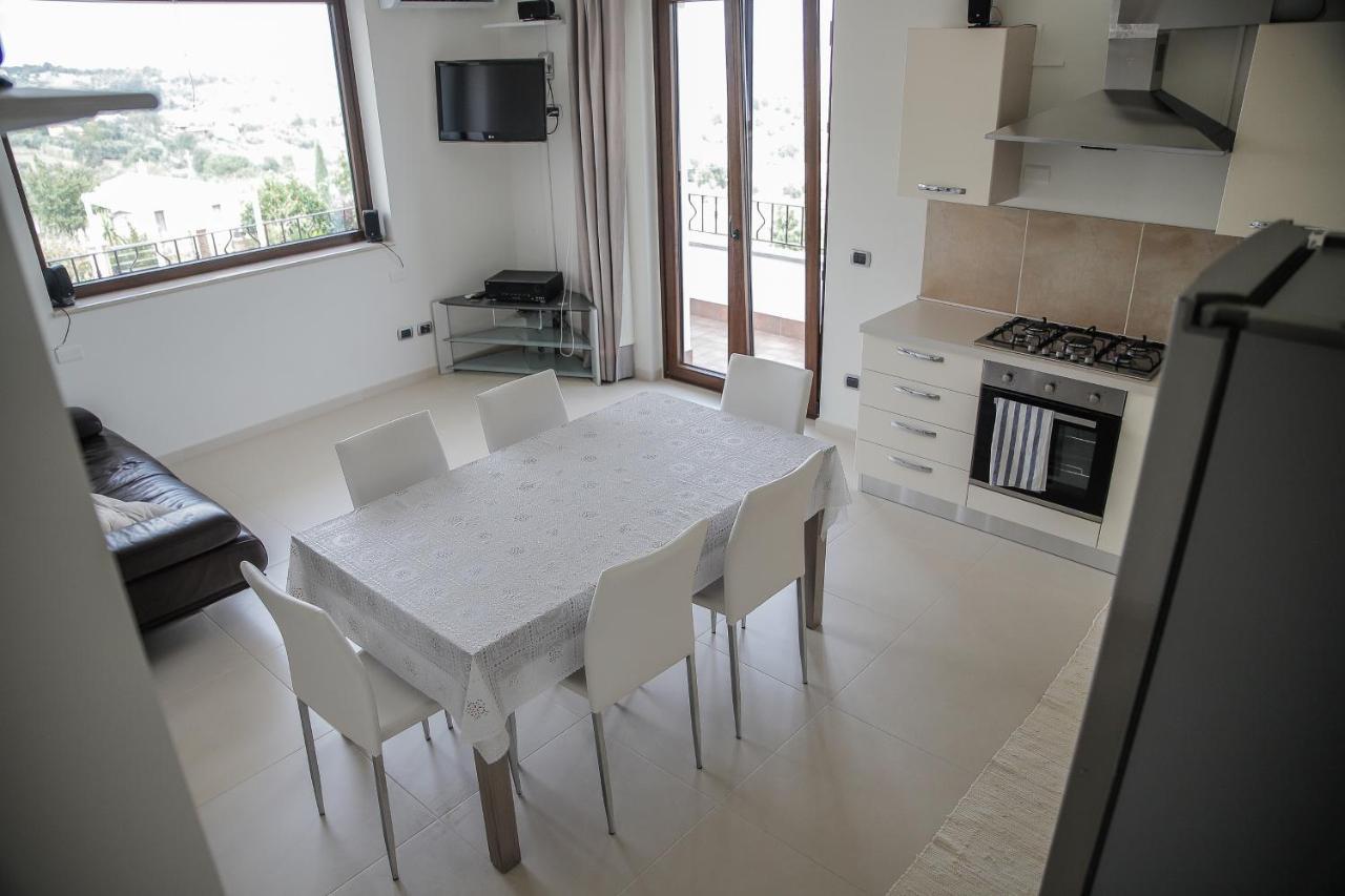 Villa Santoro Ai Tre Ulivi Con Piscina Privata Caiazzo ภายนอก รูปภาพ
