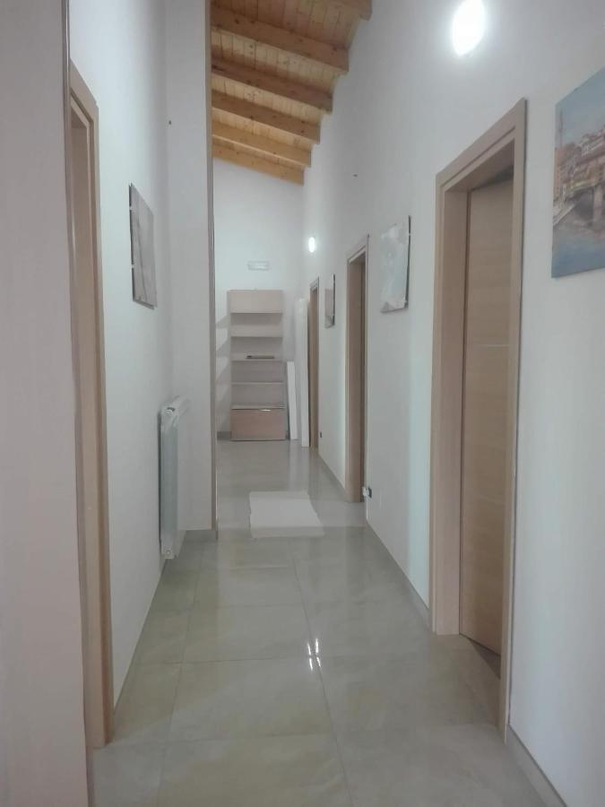 Villa Santoro Ai Tre Ulivi Con Piscina Privata Caiazzo ภายนอก รูปภาพ
