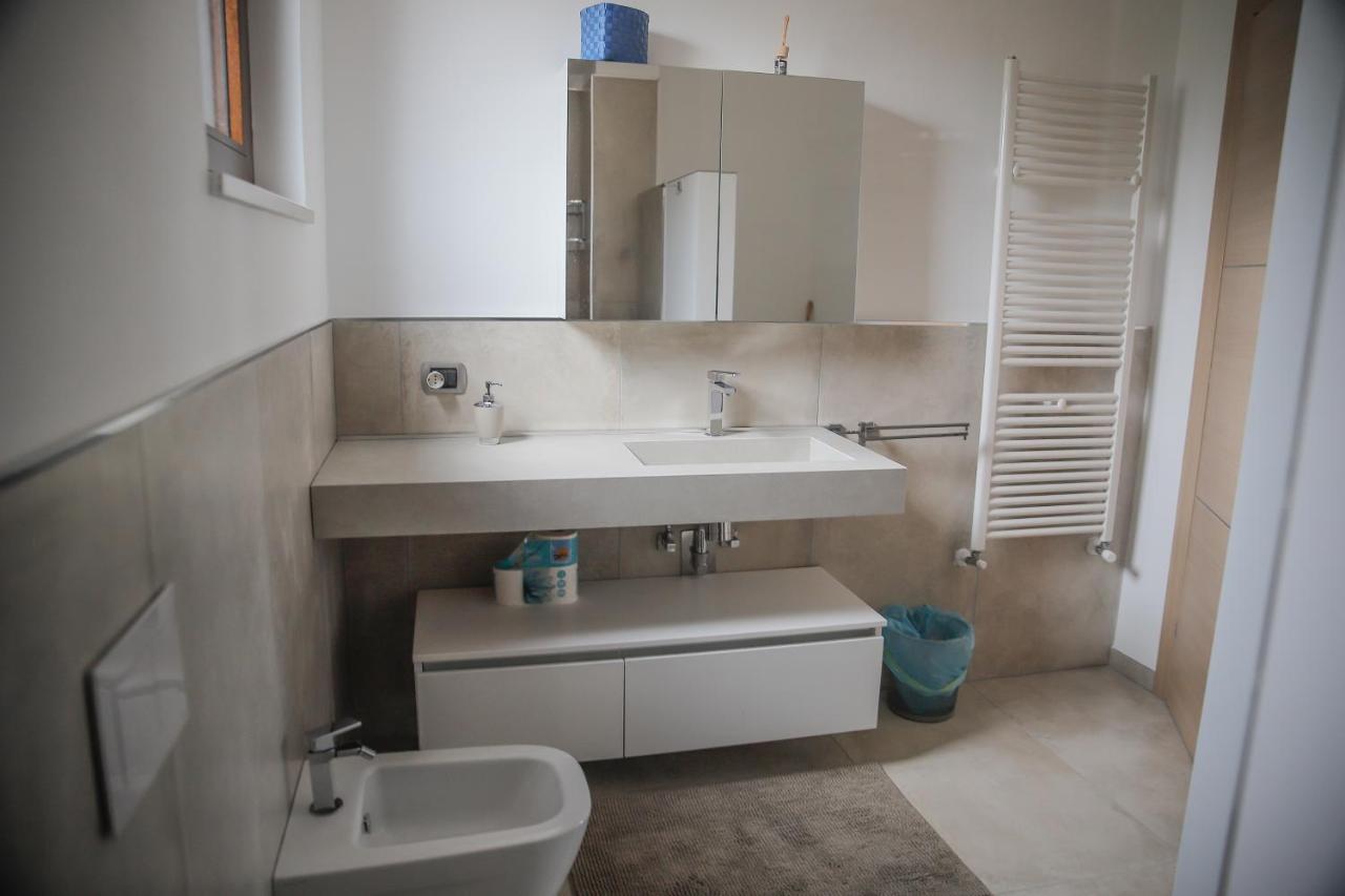 Villa Santoro Ai Tre Ulivi Con Piscina Privata Caiazzo ภายนอก รูปภาพ
