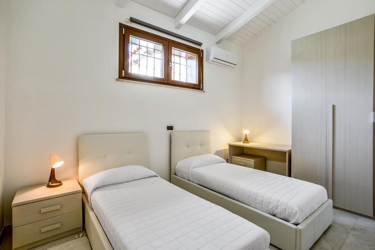 Villa Santoro Ai Tre Ulivi Con Piscina Privata Caiazzo ภายนอก รูปภาพ