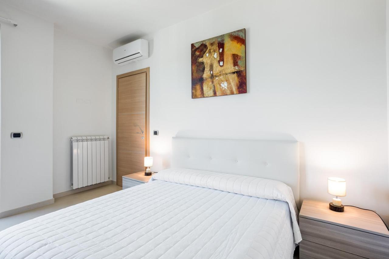 Villa Santoro Ai Tre Ulivi Con Piscina Privata Caiazzo ภายนอก รูปภาพ